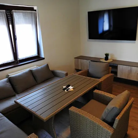 Kukorica Csarda 2 3*