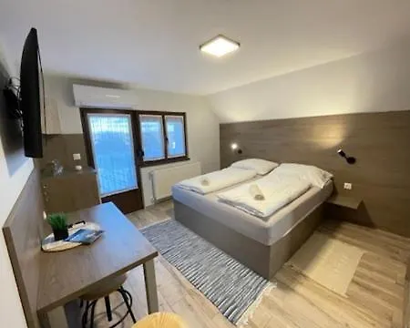 Kukorica Csarda 2 Apartahotel Balatonujlak