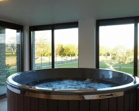 Apartahotel Kukorica Csarda 2 *