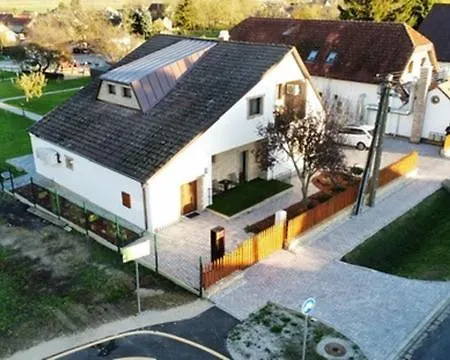 Kukorica Csarda 2 Apartahotel *