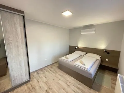 Kukorica Csarda 2 3* Balatonujlak