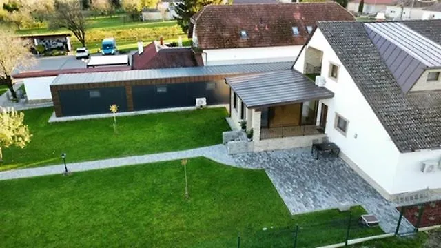 Kukorica Csarda 2 3*
