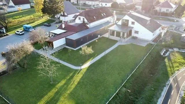 Kukorica Csarda 2 Apart Otel 3*